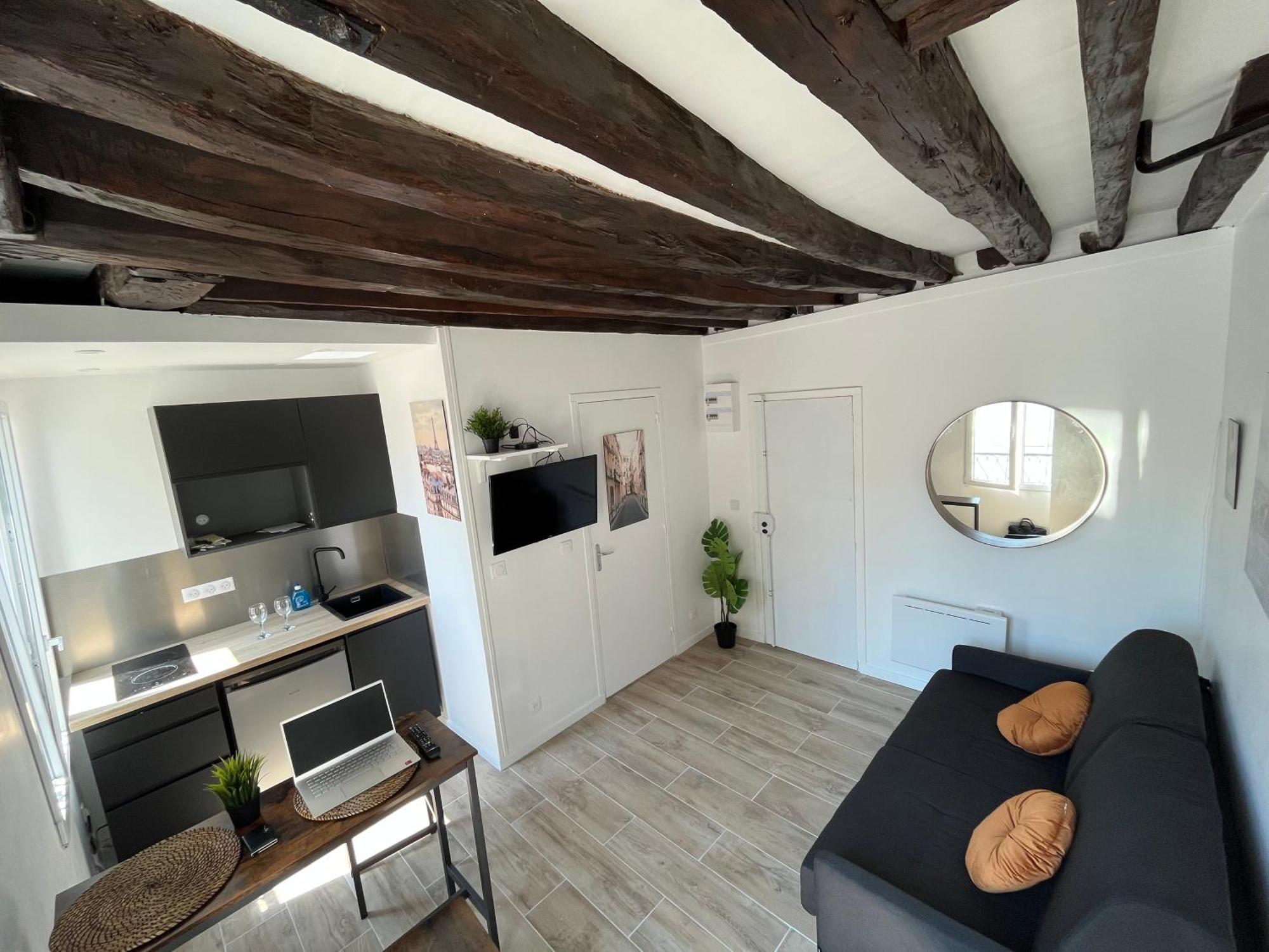 Charmant Studio Au Coeur Du Marais パリ エクステリア 写真